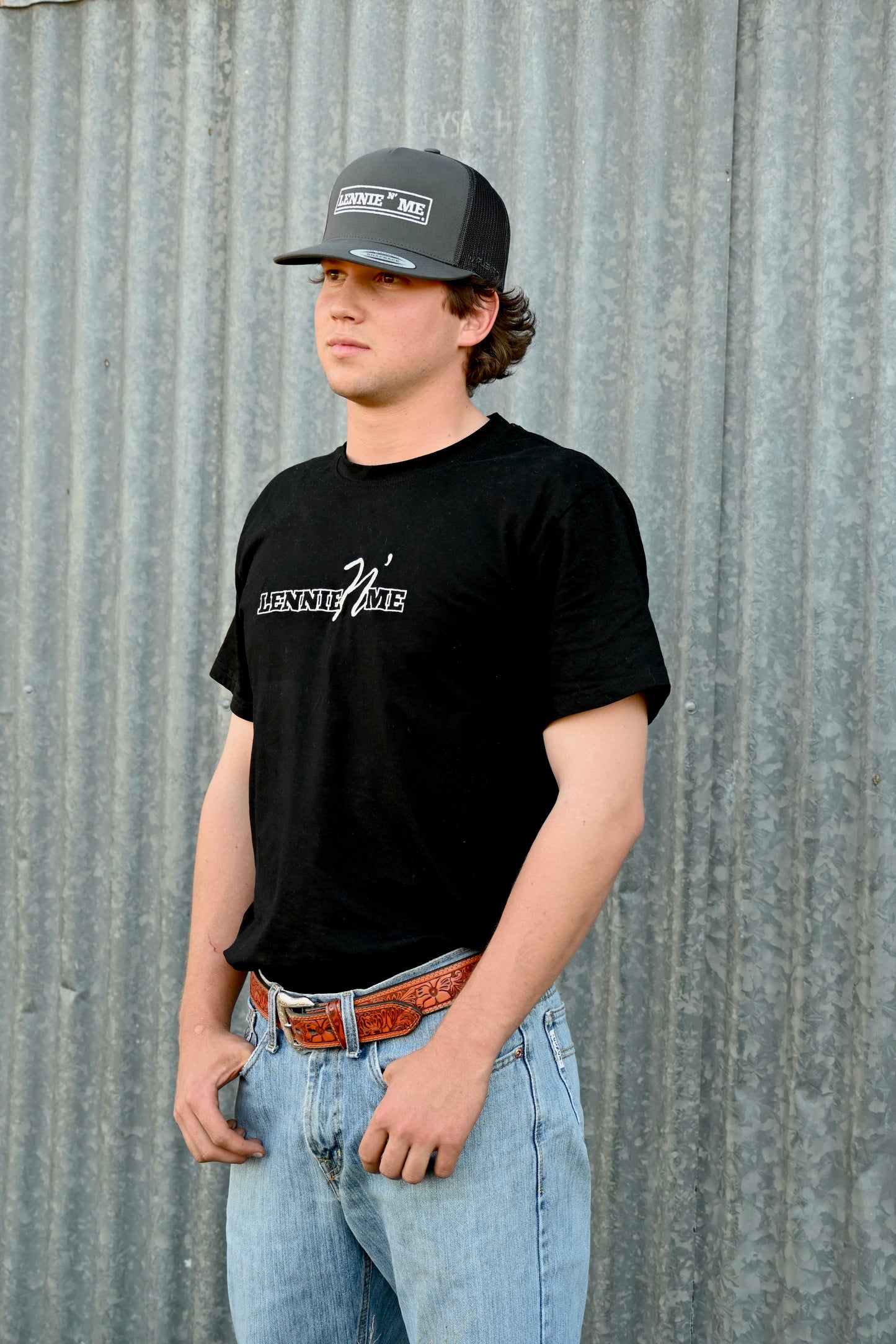 Black Tee